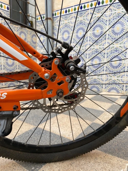 Vélo SUPER BAROS 2025