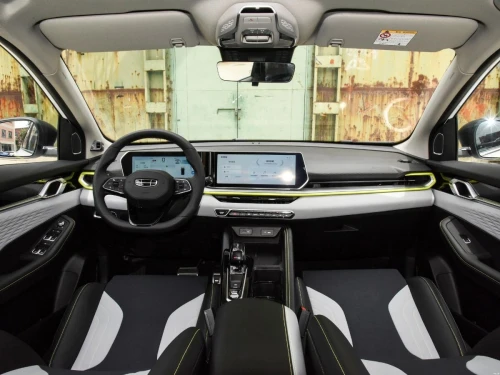 Geely Coolray 2025 