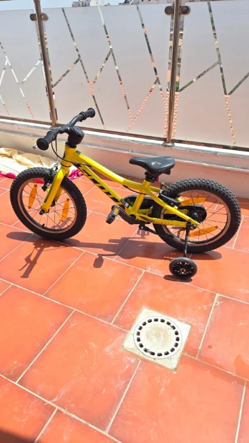 Velo enfant scott 16 pouces