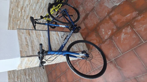 Velo de route merida