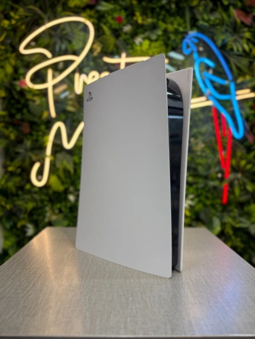 PlayStation 5 - 1TB SSD + 1 manette