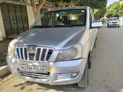 Mahindra Genio 2013 DC Luxe