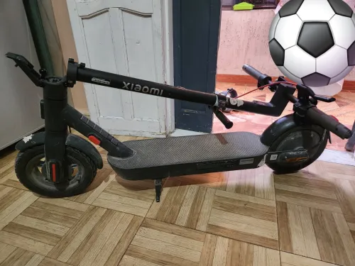Xiaomi Électrique scooter 4 pro (2nd Gen)