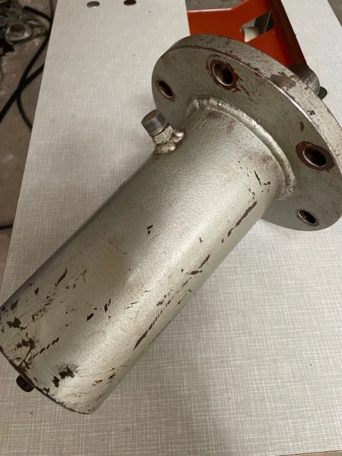 Vérin hydraulique solide