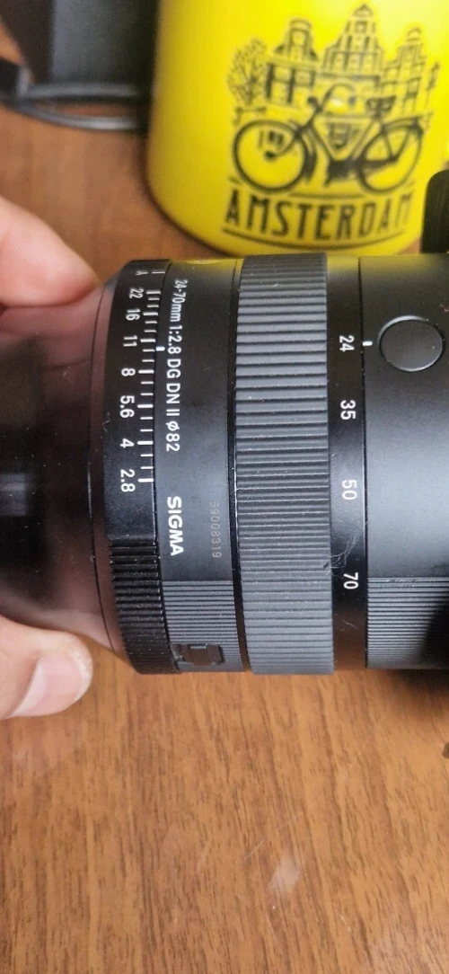 Sony Alpha 7 iii neuve/Sigma ART  DG GN II 24/70mm f2.8 / Carte Mémoire 128 Gb / 2*Batterie Original