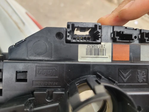 Comodo volant 308 t9  et T7 1.6 hdi 