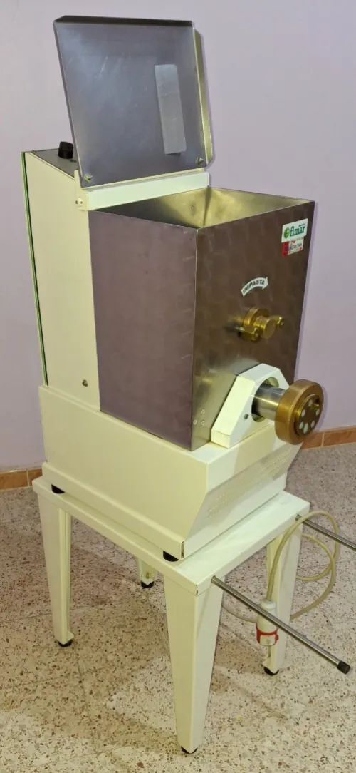Machine à pâtes pour Rachta