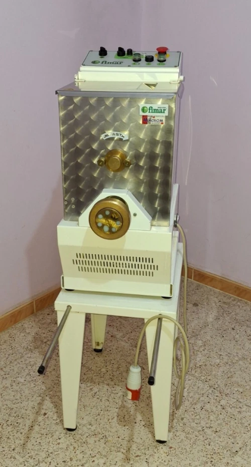 Machine à pâtes pour Rachta