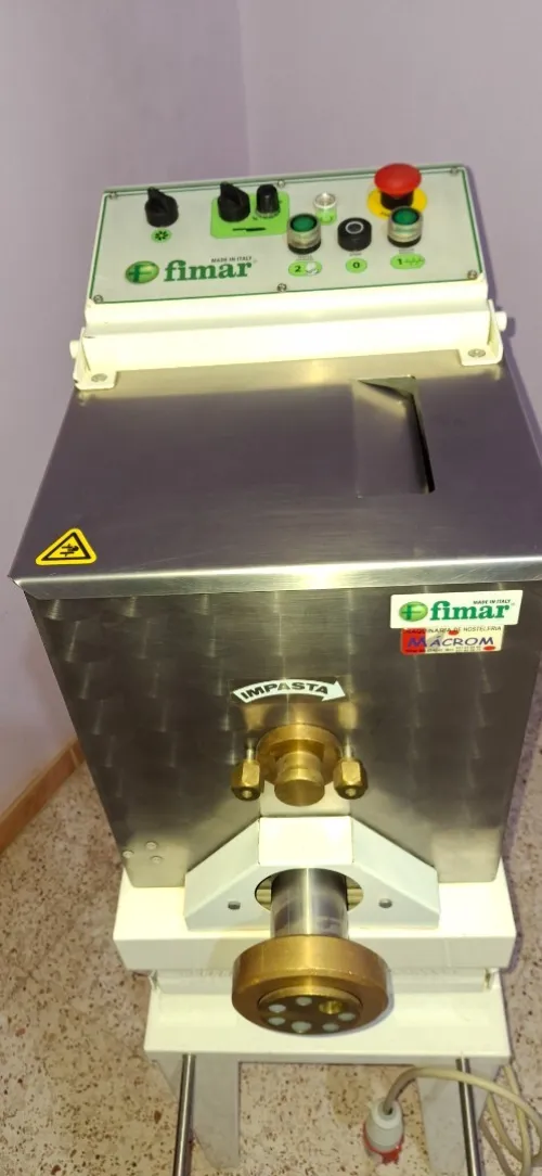 Machine à pâtes pour Rachta