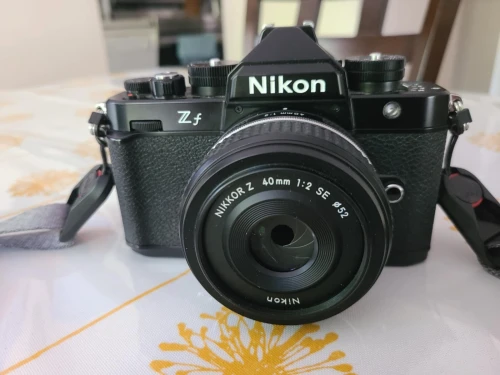 Nikon ZF + Objectif 40mm SE