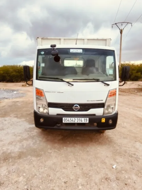 Nissan Capstar NT400 2014