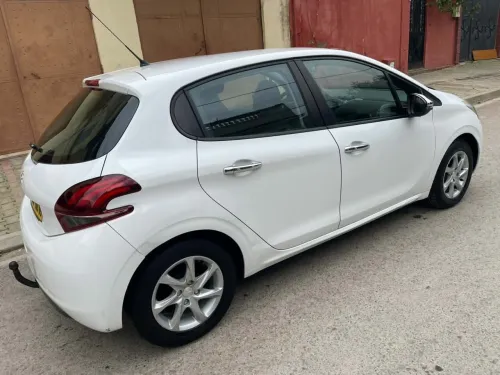 Peugeot 208 2016 Active