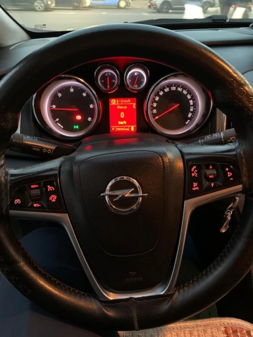 Opel Astra j 2013 Cosmos