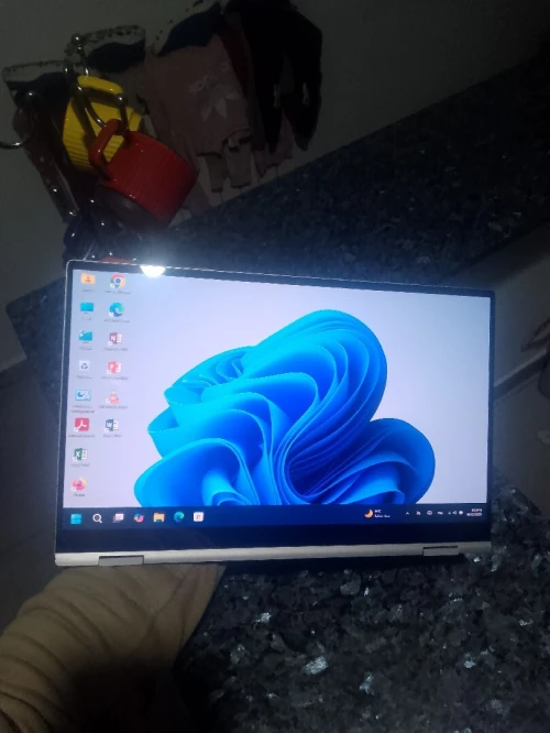 Samsung galaxy Book 2 pro 360