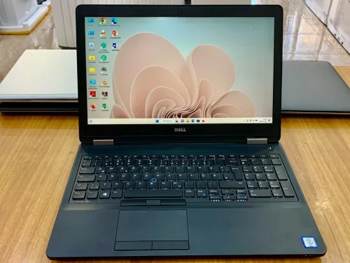 DELL LATITUDE 5580 / I5 7 EME / 8G / 256 SSD /15.6 FHD