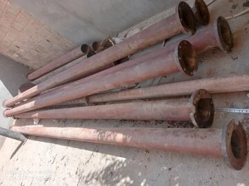 Tubes en Acier sans soudure avec brides (flanges)