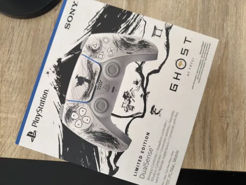 Manette dualsense limited edition Ghost of Yotei