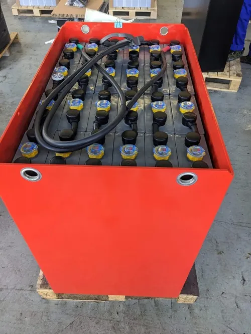 Batteries chariots élévateur