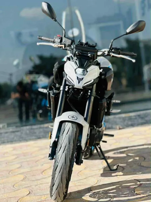 Yamaha MT07 2025