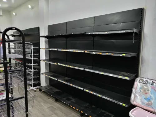 Vente étagères et rayonnages