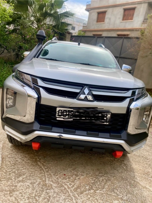 Mitsubishi L200 2022 Doube cabine Evolution