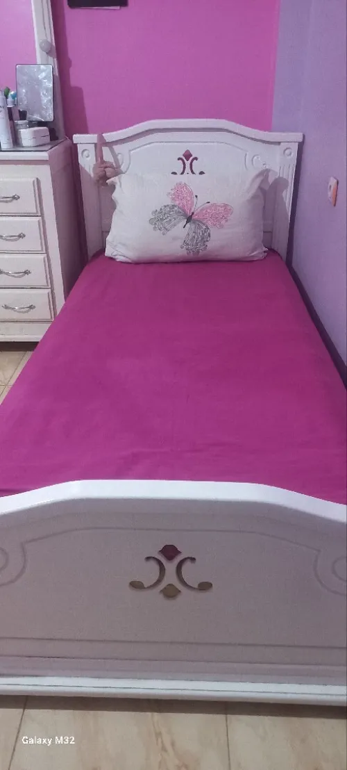 Lis 1 personne garçon ou fille