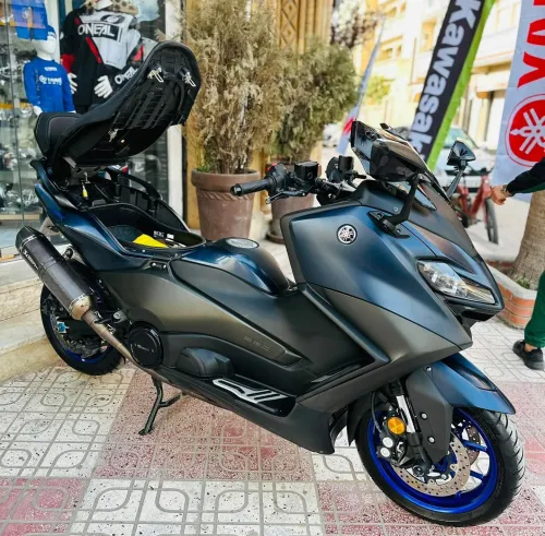 Yamaha Tmax 2023