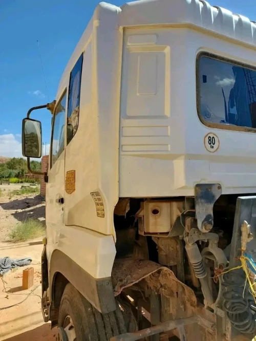 Dong Feng 4×2 2015