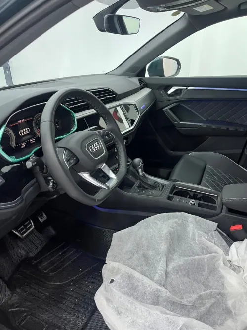 Audi Q3 2026 S-LINE