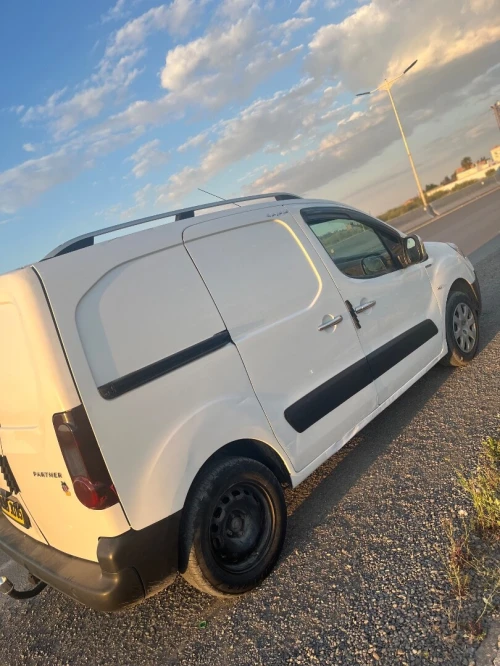 Peugeot B9 2013 2013