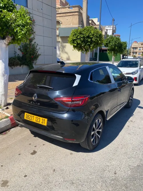 Renault Clio 5  2023 Intence plus