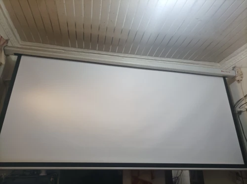ecran projecteur grand format