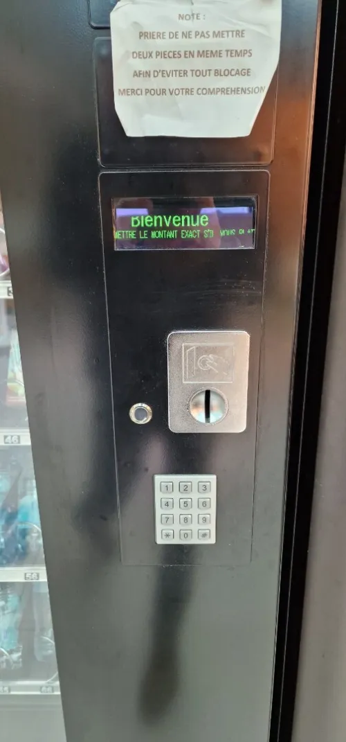 DISTRIBUTEUR AUTOMATIQUE SNACK+CAFE
