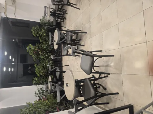 Table et chaise 