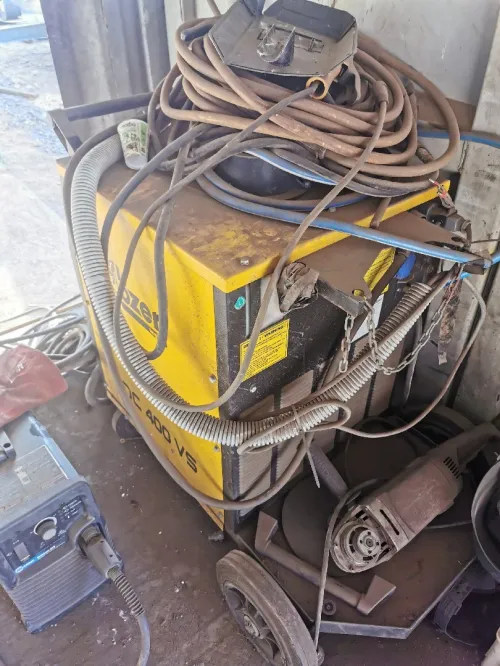 Poste à souder semi automatique 