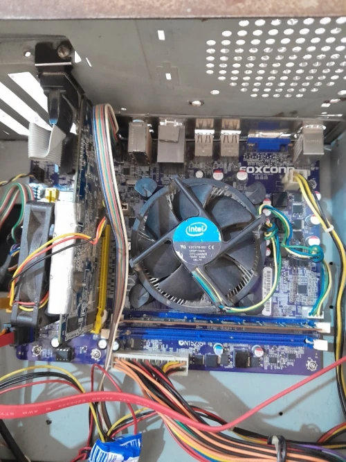 UNITÉ CENTRALE DDR 3. FOXCON