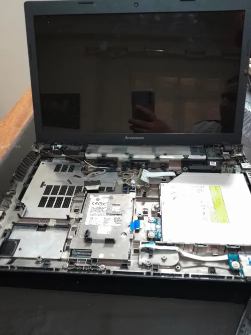PIECES carcasse &ficheur LENOVO G 500