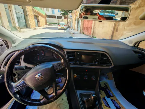 Seat Leon 2014 Style avec toit ouvrant