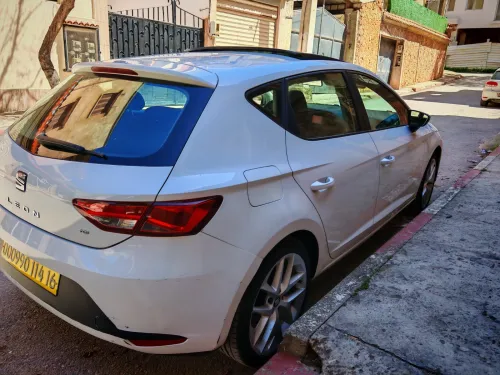 Seat Leon 2014 Style avec toit ouvrant