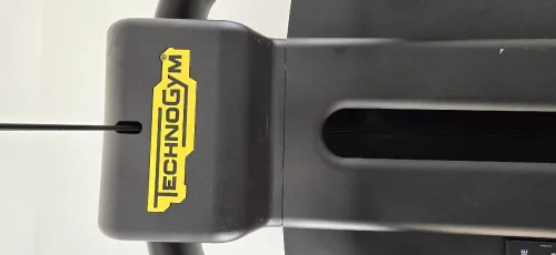 tirage vertical (Lat Pulldown) de la marque Technogym