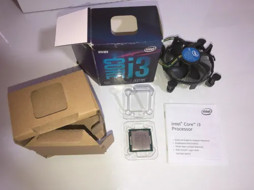 Processeur Intel Core i3-9100F (boîtier + ventilateur)
