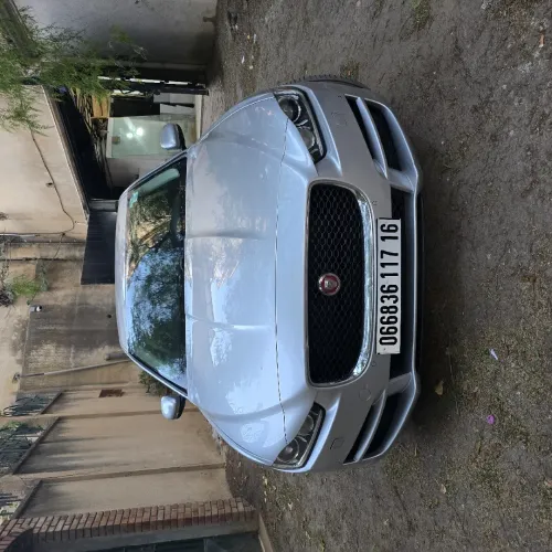 Jaguar xe t25 2017 