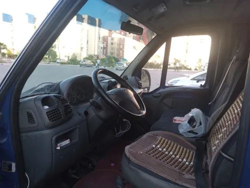 Peugeot Boxer 2000 9 places