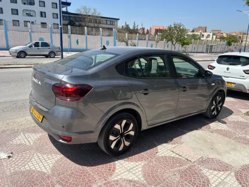 Dacia Logan 2025 