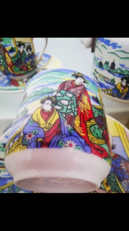Service de porcelaine japonais pièce rare geicha