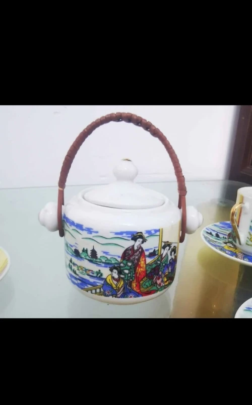 Service de porcelaine japonais pièce rare geicha