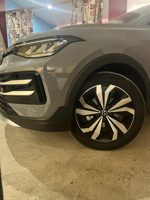 Volkswagen Tharu  2025 