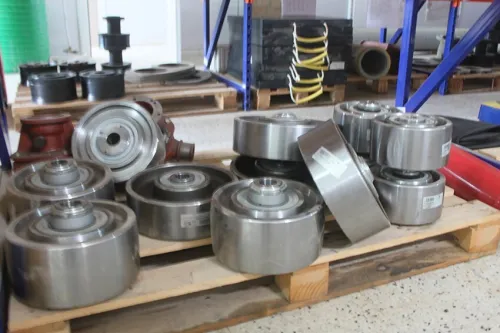 Pièce pour pompe a beton بيع قطاع غيار