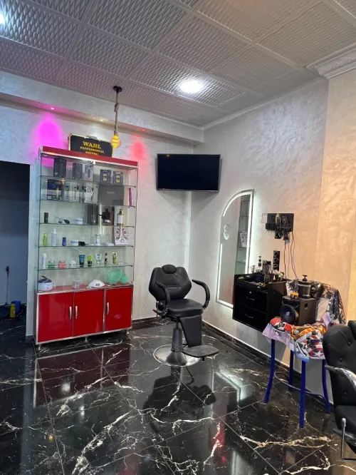 Matériel de coiffure homme