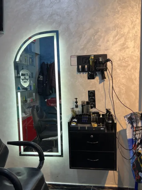 Matériel de coiffure homme